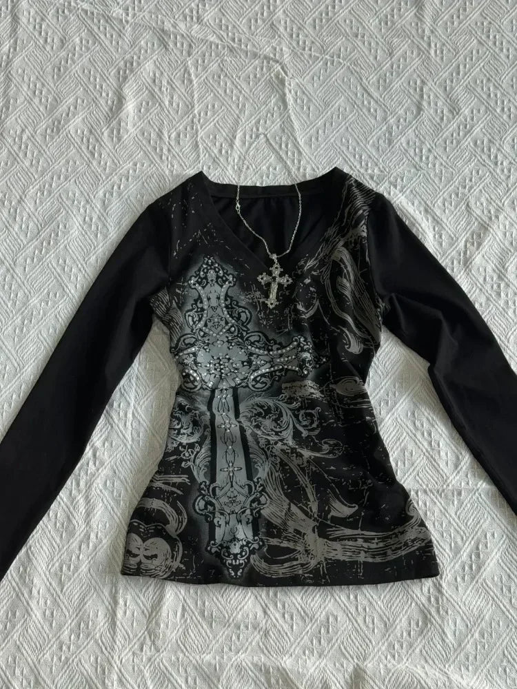 HOUZHOU Vintage Gothic T-shirts Women Y2k Black Punk Graphic T-shirt Grunge Retro Sexy V-neck Cotton Tees Aesthetic Harajuku Top