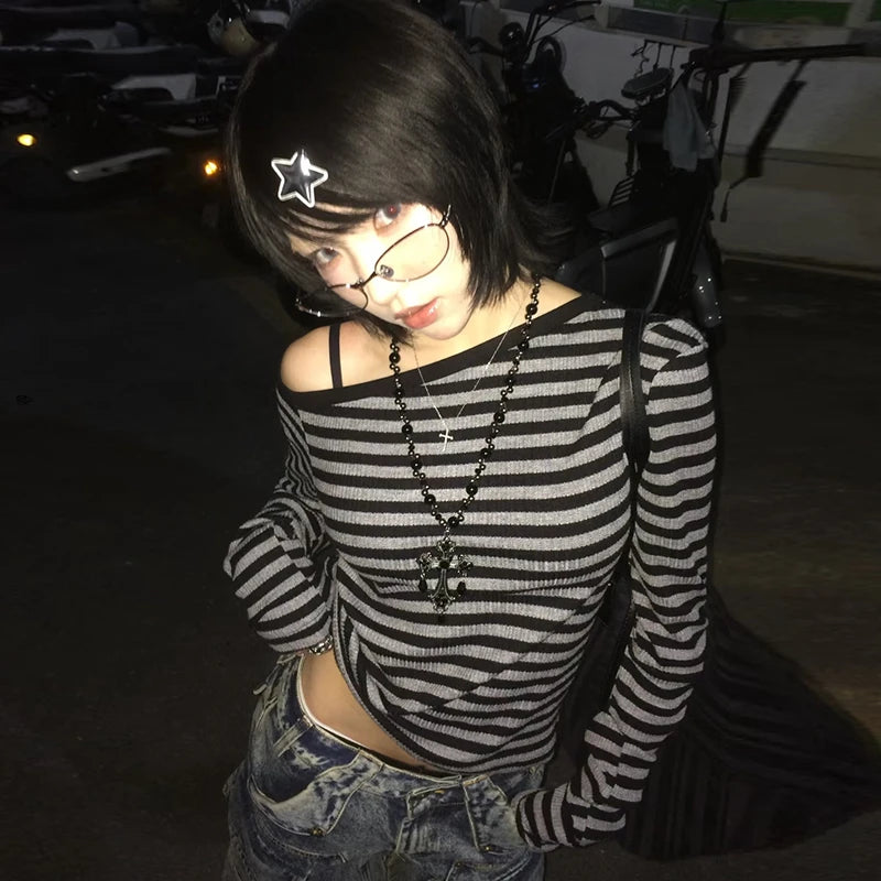 Genayooa Japanese Y2k T-shirt Women Long Sleeve Off Shoulder Striped Crop Tops Y2k Grunge 2000s Aesthetic Streetwear T Shirts